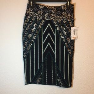 Elegant Lularoe Cassie